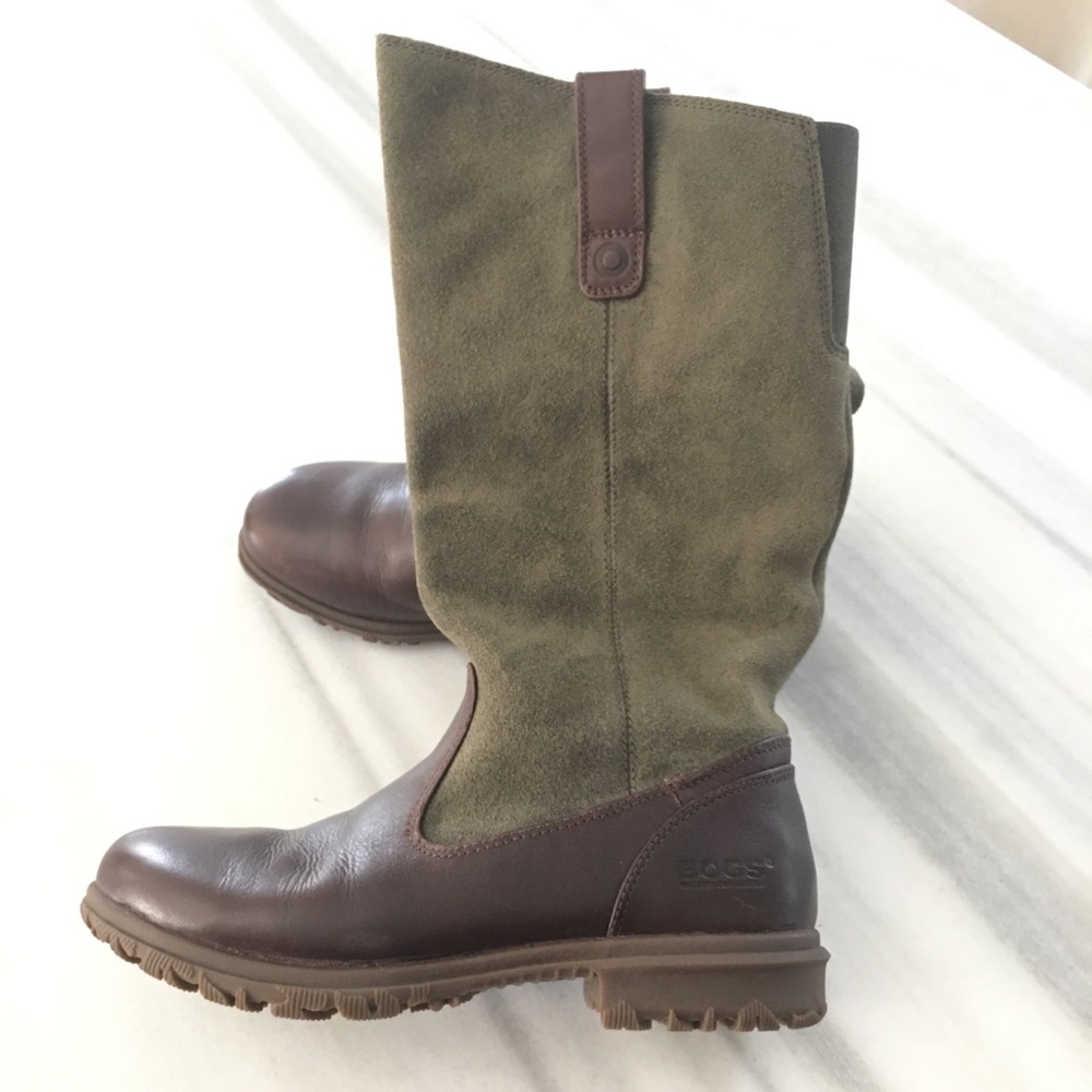 Bogs leather and suede boots!